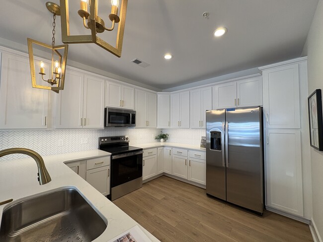 property at 420 Capstone Dr