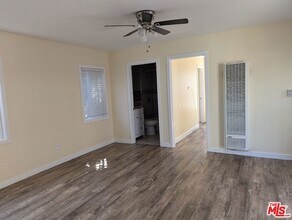 613 E 83rd St in Los Angeles, CA - Building Photo - Building Photo