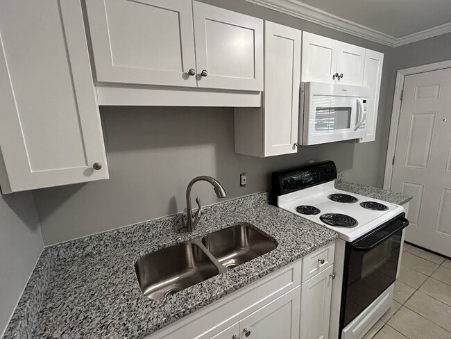 4004 Mc Vay St SW in Huntsville, AL - Building Photo - Building Photo