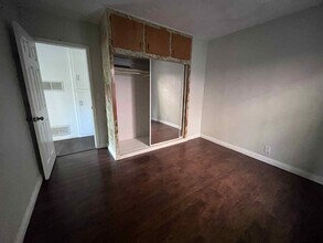 3552 Whiteside St in Los Angeles, CA - Building Photo - Building Photo