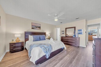 2000 Scenic Gulf Dr in Miramar Beach, FL - Building Photo - Building Photo