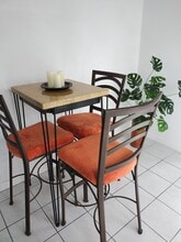 6999 W 25th Ave, Unit Studio/efficiency in Hialeah, FL - Building Photo - Building Photo