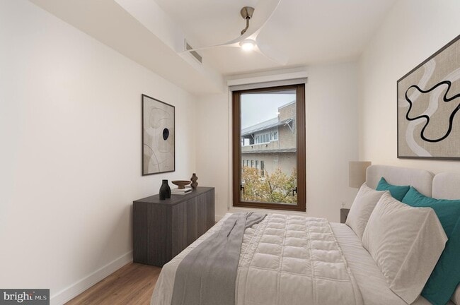 1630 Columbia Rd NW, Unit 407 in Washington, DC - Building Photo - Building Photo