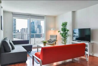 1101 Brickell Ave in Miami, FL - Building Photo - Building Photo