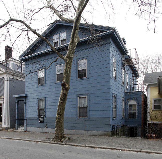 134 Benefit St in Providence, RI - Foto de edificio - Building Photo