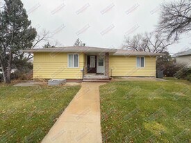 708 Rockpile Blvd in Gillette, WY - Building Photo