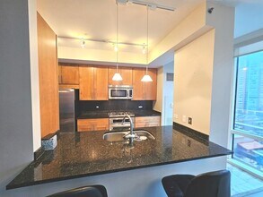 505 N McClurg Ct, Unit 1205 in Chicago, IL - Building Photo - Building Photo