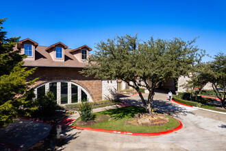 Heritage Ranch Golf & Country Club Senior Apt in McKinney, TX - Building Photo - Building Photo