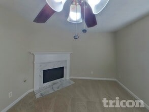 7447 Edenberry Way in Lithonia, GA - Foto de edificio - Building Photo