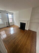 50 S Russell St, Unit 52 S Russell in Boston, MA - Building Photo