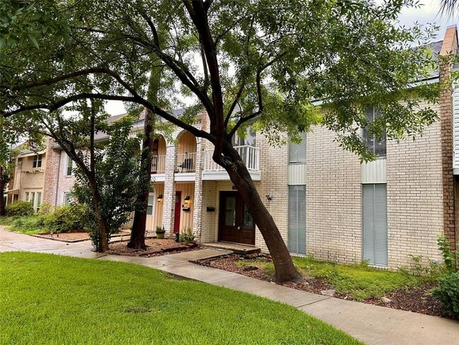 property at 10730 Briar Forest Dr