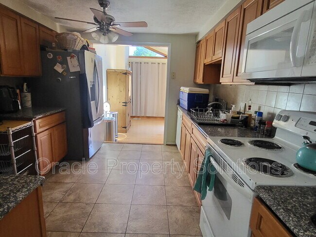 6634 Dovecote Dr in Columbia, MD - Building Photo - Building Photo