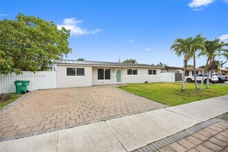 10501 SW 53rd St, Unit 3 in Miami, FL - Building Photo - Building Photo