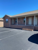 121 St George Ln in Harrogate, TN - Building Photo