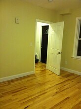 161 Beaver St, Unit 2nd Floor in Framingham, MA - Foto de edificio - Building Photo