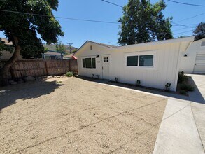 128 W Flint St in Ventura, CA - Building Photo - Building Photo