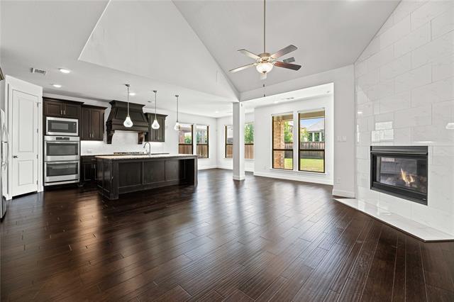 880 Mountain Laurel Dr in Prosper, TX - Building Photo