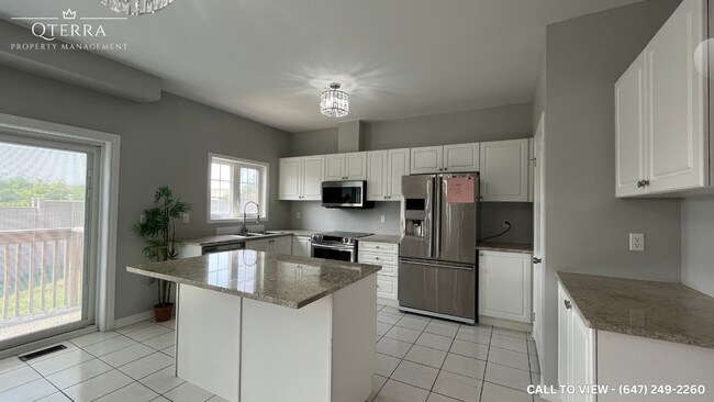 42 Cookview Dr in Brampton, ON - Building Photo - Building Photo