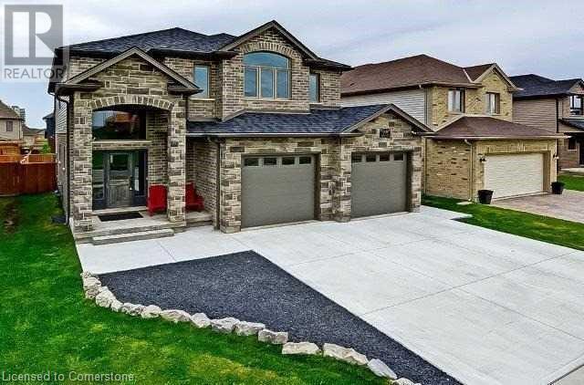 3335 Singleton Ave in London, ON - Building Photo