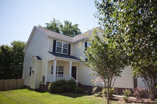 201 Christine Ct in Chapel Hill, NC - Building Photo