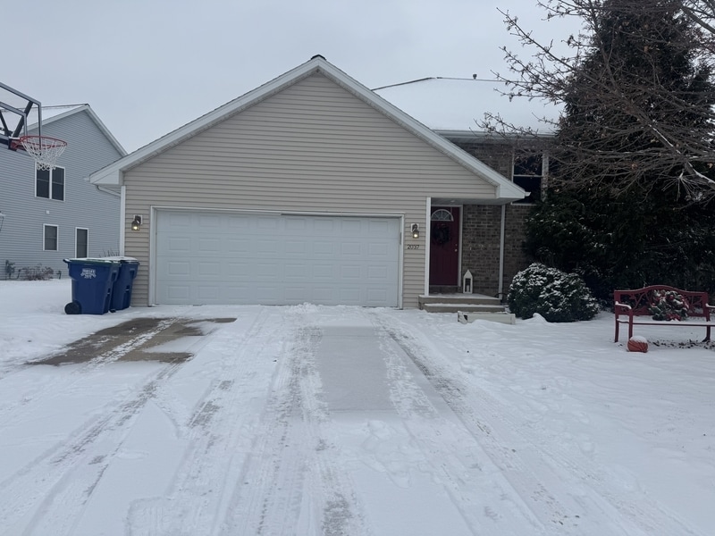 2037-2039-2039 River Point Ct in De Pere, WI - Building Photo