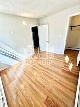 8 Medford St, Unit 2R in Somerville, MA - Building Photo - Building Photo