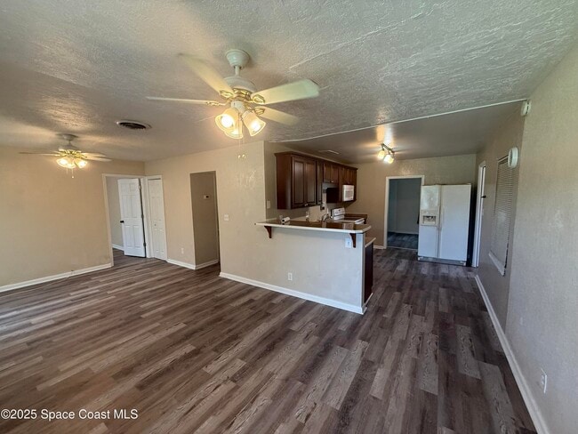 325 Patrick Cir in Melbourne, FL - Building Photo - Building Photo