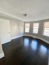 64 Burt St in Boston, MA - Building Photo - Building Photo