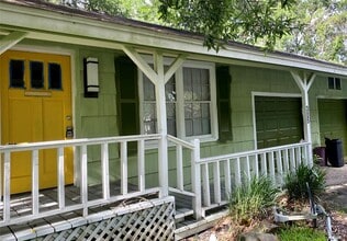 305 Forrest St in Baytown, TX - Building Photo - Building Photo