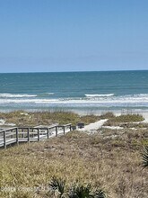 1860 N Atlantic Ave in Cocoa Beach, FL - Building Photo - Building Photo