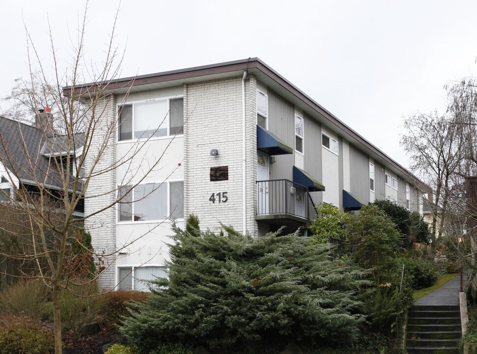 The Selaine Apartments in Seattle, WA - Building Photo