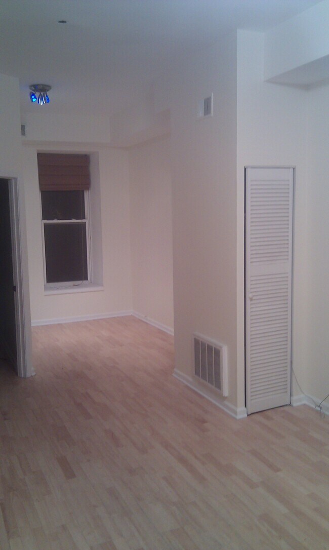 1332 W Erie St in Chicago, IL - Building Photo - Building Photo