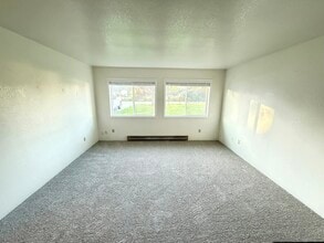 3565 Movie Ln in Crescent City, CA - Building Photo - Building Photo