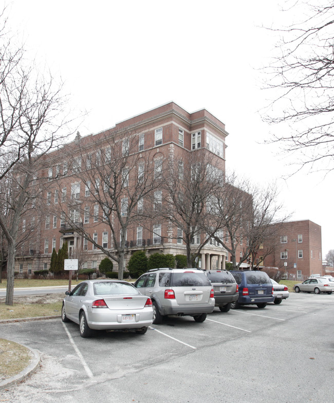 Providence Court in Pittsfield, MA - Foto de edificio - Building Photo