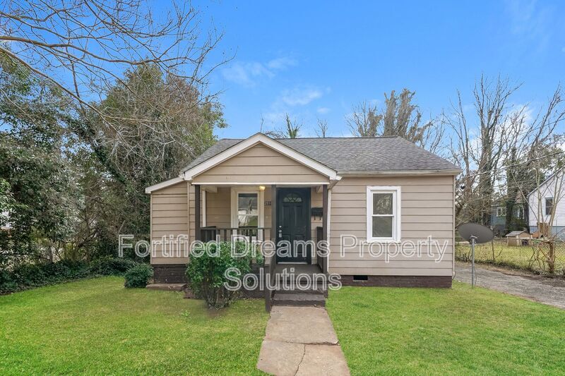 2010 Temple St in Winston-Salem, NC - Building Photo