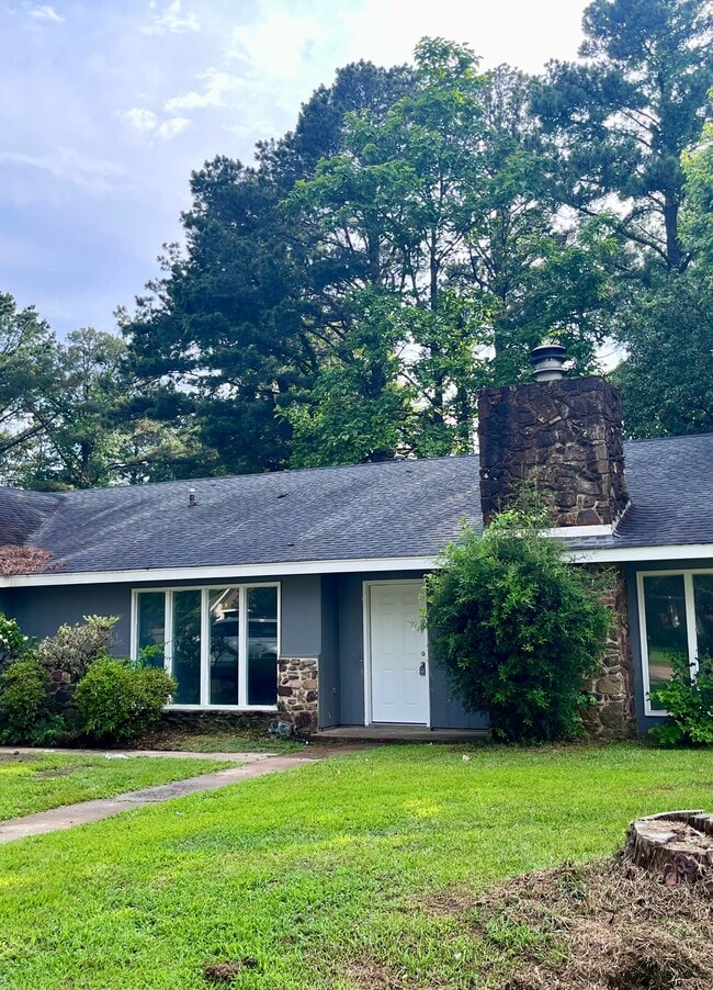 property at 3219 5th St N
