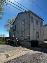 107 Shoup St in Pittsburgh, PA - Building Photo