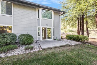 1501 Skycrest Dr in Walnut Creek, CA - Building Photo - Building Photo