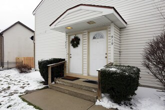 Hampton Park Apartments in Valparaiso, IN - Building Photo - Building Photo