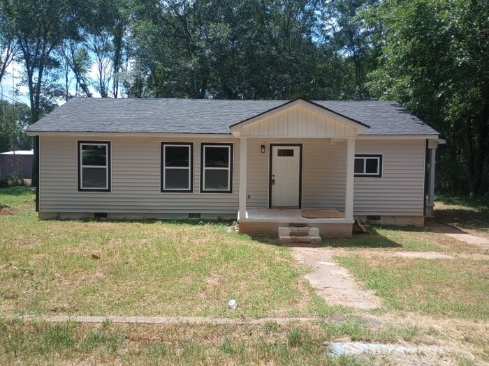 326 Sherman Dr in Anderson, SC - Building Photo