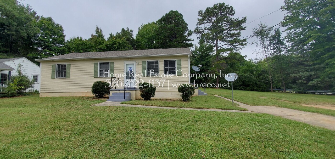 2835 Quincy Dr in Winston-Salem, NC - Building Photo