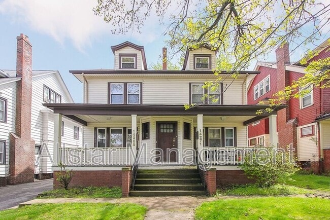 property at 14271 Superior Rd