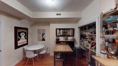 22 Dwight St, Unit 1 in Boston, MA - Building Photo - Building Photo