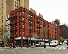 540-546 Columbus Ave in New York, NY - Building Photo - Building Photo