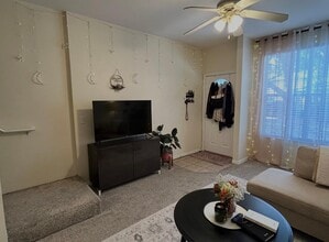 3543 SW 30th Way in Gainesville, FL - Building Photo - Building Photo