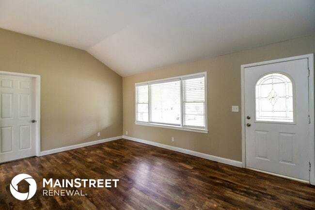 9411 Dalton Dr in Louisville, KY - Building Photo - Building Photo