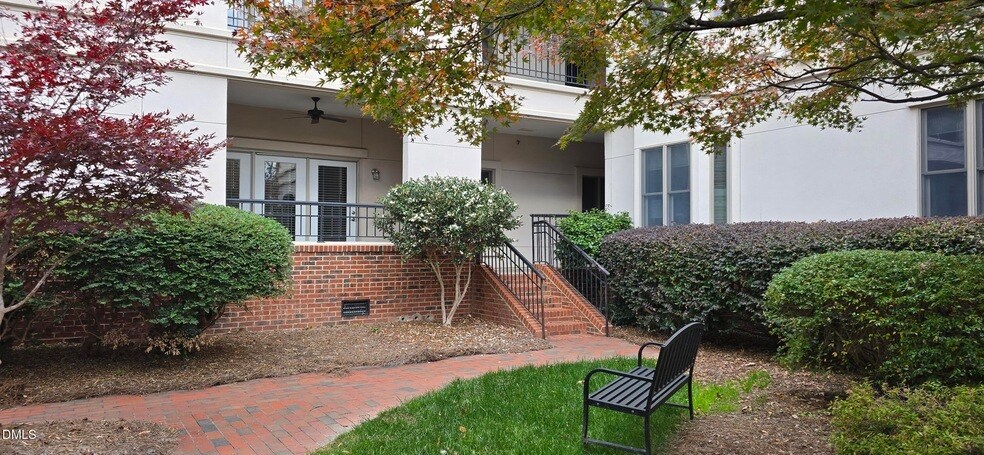 218 E Davie St, Unit 218 in Raleigh, NC - Foto de edificio