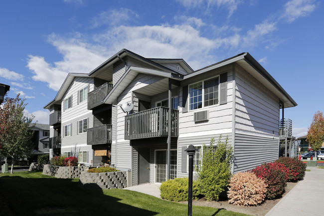 StoneBriar Apartments in Bend, OR - Foto de edificio - Building Photo