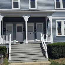 17 Baker St in Dover, NH - Foto de edificio - Building Photo