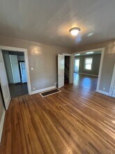 5326 Charlotte St in Kansas City, MO - Building Photo - Building Photo